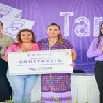 Evelyn Salgado entrega 189 visas del programa “Lazos Migrantes” en la región Norte de Guerrero