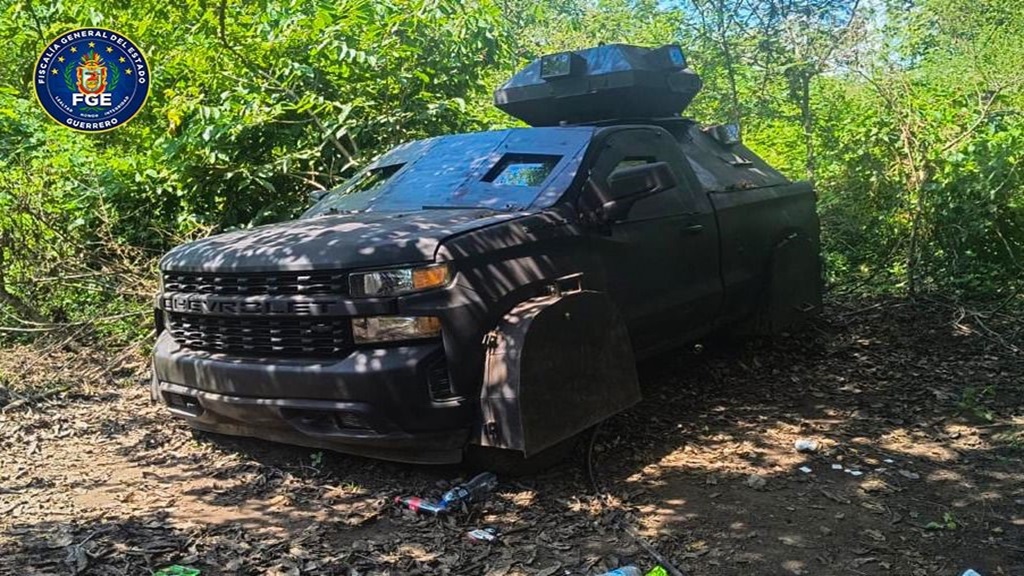 Desmantelan en Coyuca de B enítez un taller donde fabricaban autos monstruo, informa la FGE