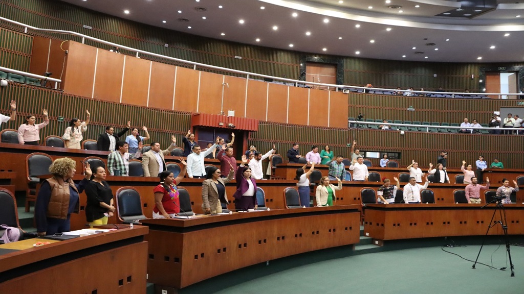 Aprueba el Congreso calendario de comparecencias para la glosa del tercer informe de gobierno