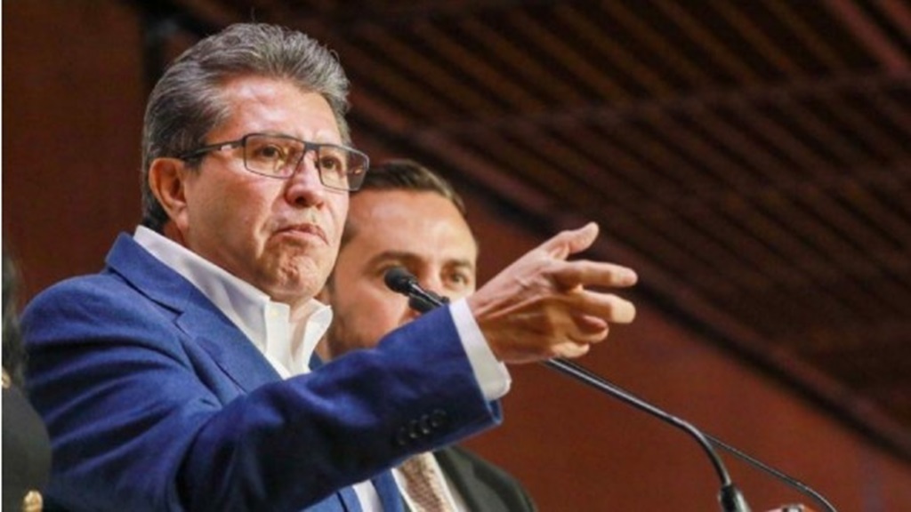 Legisladores escucharán a empresarios y sindicatos sobre la reforma al Infonavit: Monreal