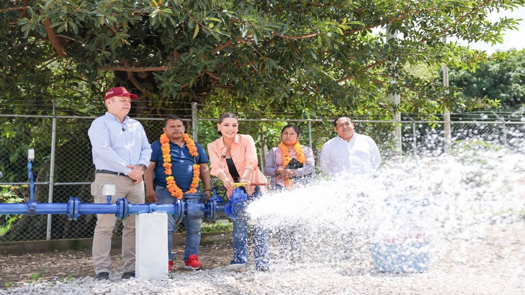 Evelyn Salgado amplía cobertura en servicios de agua potable y saneamiento en Guerrero