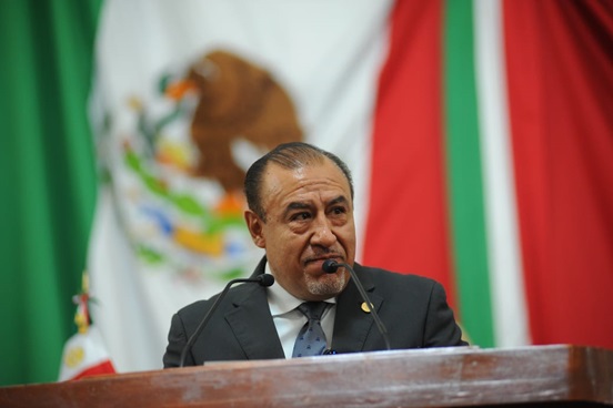 Intervienen estación de Metrobús Ciudad de los Deportes en la línea 1 para evitar promoción de maltrato animal