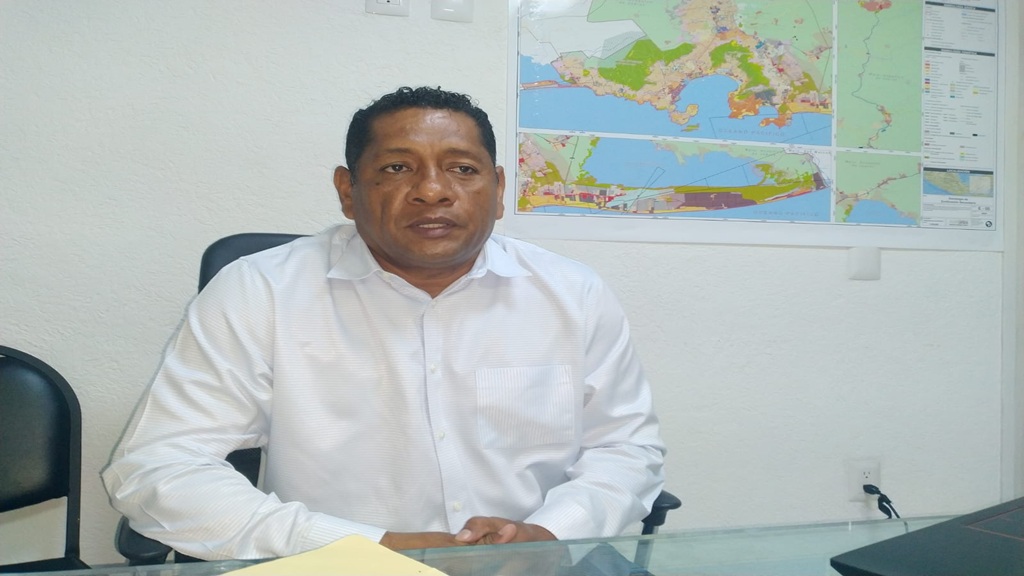 Exhiben al Arquitecto Alfredo Felipe Avilés de Adjudicar Obras a Cambio del 15 por Ciento