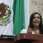 En la Ciudad de México se apoyará a terminar los estudios de las y los padres adolescentes