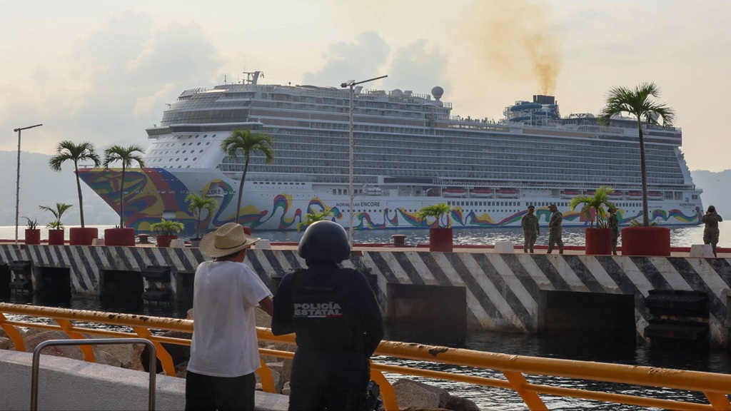Atraca en Acapulco el segundo crucero Norwegian Encore de la temporada 2025-2026