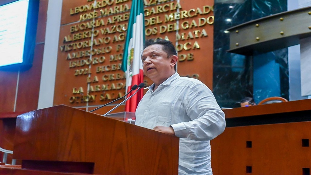 Pide diputado al INAH el rescate de patrimonio histórico de Ixcateopan