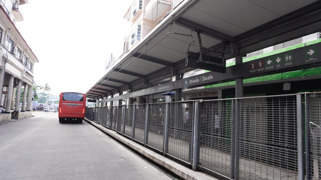 Por segunda vez trabajadores cierran todas las estaciones del Acabus