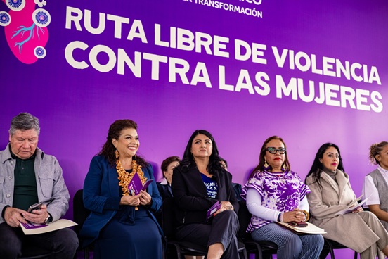 Firman Clara Brugada y transportistas convenio para garantizar viajes seguros y libres de violencia para niñas y mujeres