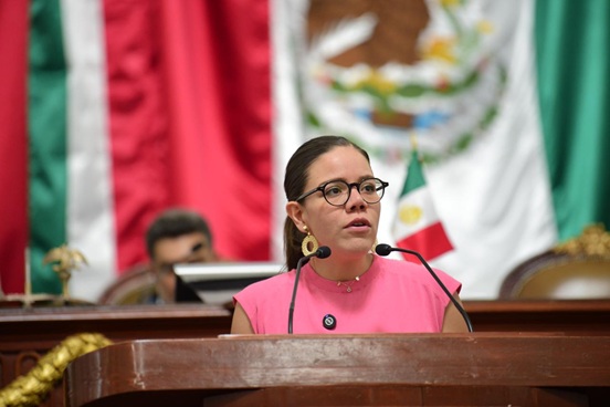 Vecinos exigen reductores de velocidad y semáforos para prevenir hechos viales en avenida Taxqueña