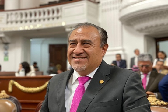 Destaca Clara rugada producción histórica de 1 millón 800 mil flores de nochebuena en 2025