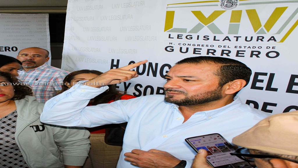 Proponen homenaje a Félix Salgado; diputado Jesús Urióstegui reconoce trayectoria y respeta determinación de la UAGro