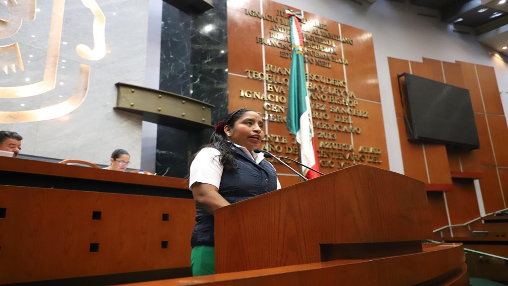 Propone diputada reconocer en la constitución el régimen de municipios indígenas y afromexicanos