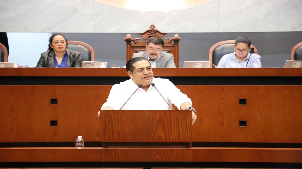 Diputado propone fortalecer validez jurídica de documentos electrónicos