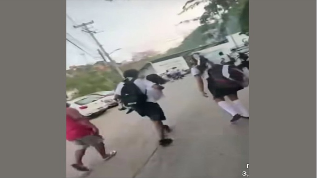 Señalan a Yolotzin Domínguez de lucrar con asesinato de estudiante del Colegio de Bachilleres