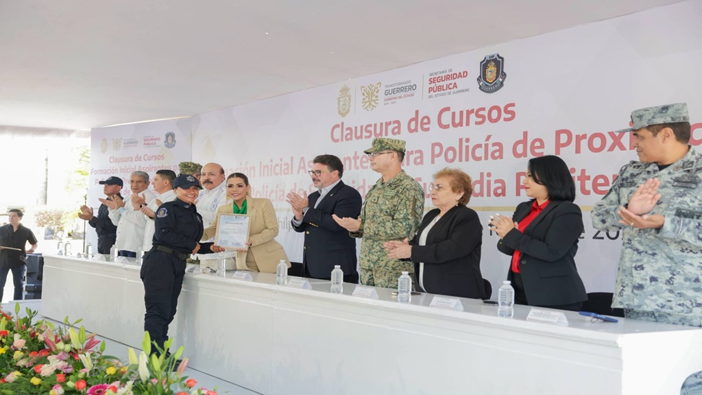 Evelyn Salgado fortalece a la Policía Estatal con más de 98 MDP de inversión en equipo e infraestructura para consolidar la seguridad de Guerrero