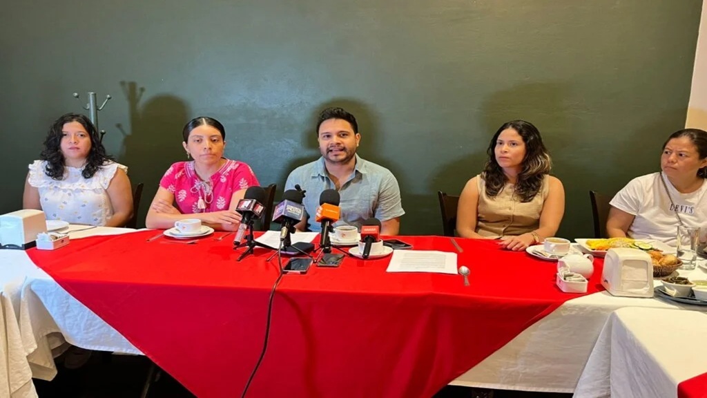 Médicos del Hospital Regional del ISSSTE denuncian cancelación de plazas y falta de pago; piden a Sheinbaum intervenir