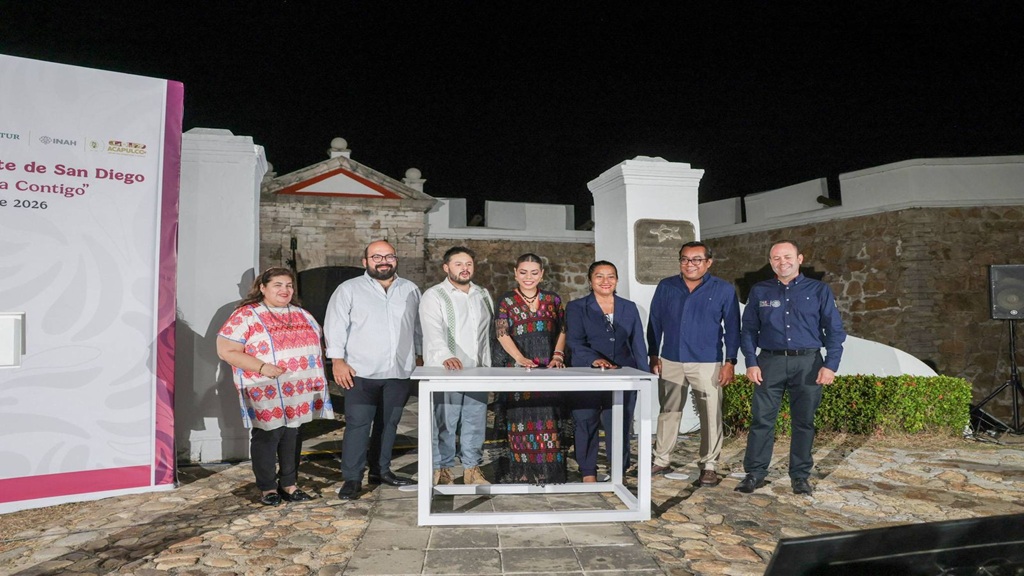 Participa la gobernadora Evelyn Salgado Pineda en el evento de Encendido de Luces del Fuerte de San Diego