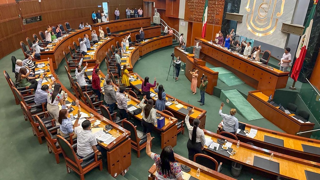 Congreso aprueba reformas educativas, exhorta a recuperar el CIRCYC y eliminar vigencia de actas de nacimiento