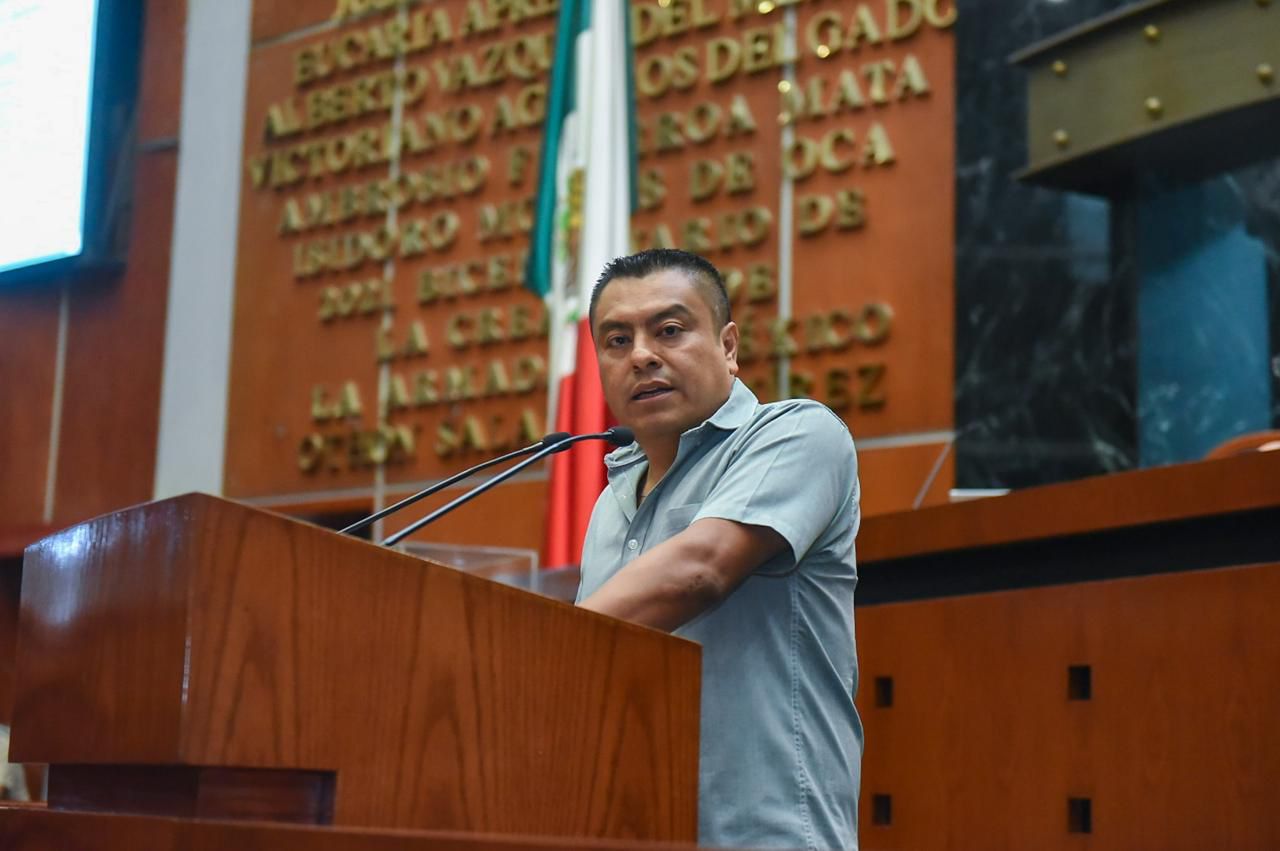 Analizan exhorto para frenar cobros ilegales con tarjetas bancarias en Guerrero