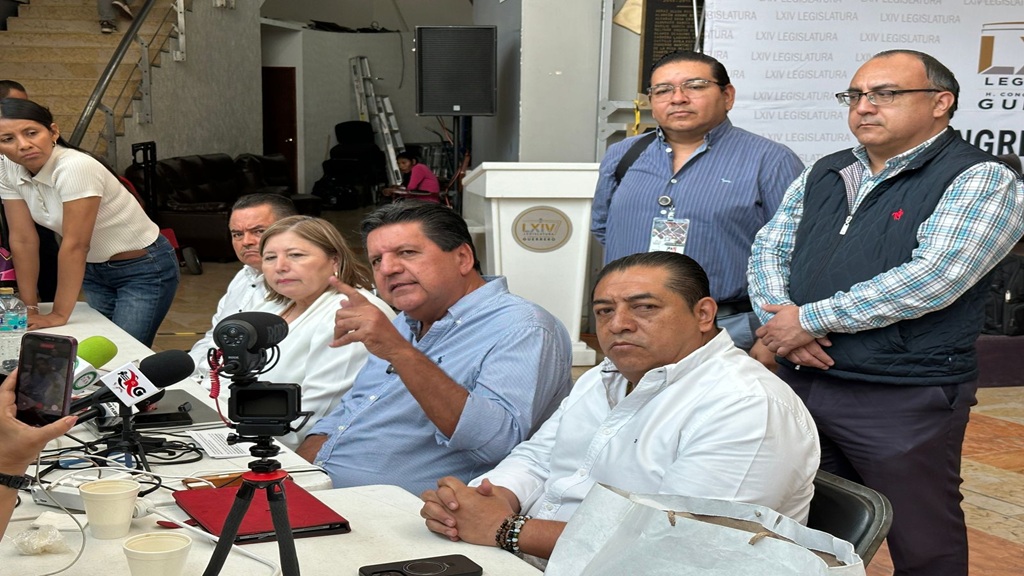 Adelantan diputados del PRI que estarán en contra de la reforma al calendario cívico de Guerrero